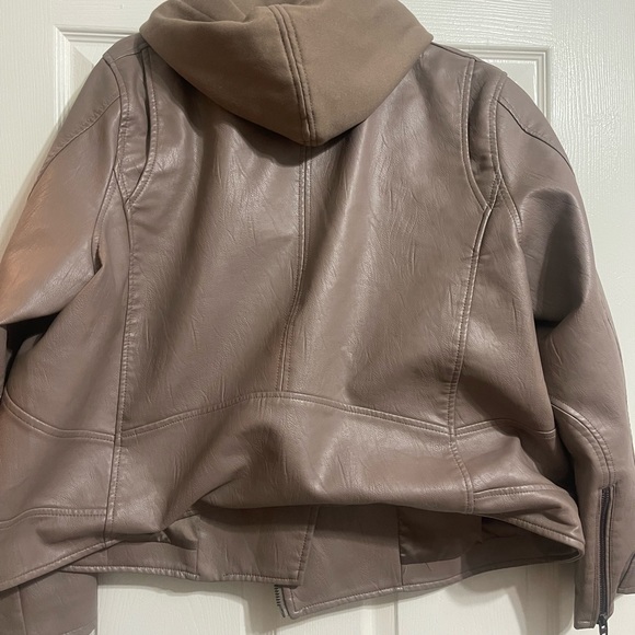 BLANKNYC leather jacket - Picture 2 of 3